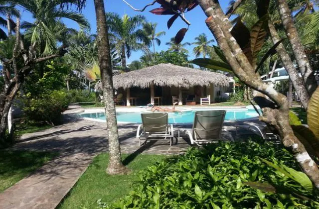 Hotel Casa Nina piscina